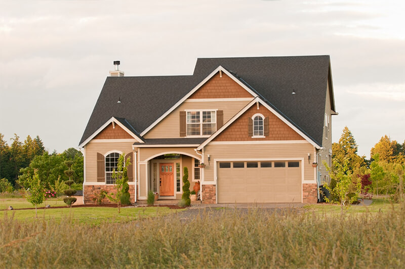 shake siding with dark shingles