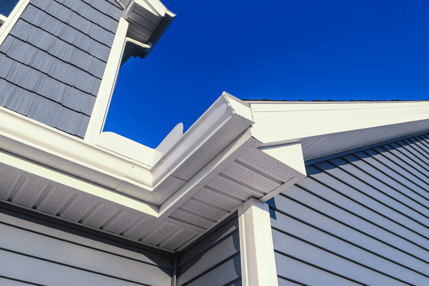 Key features of James Hardie siding illustrated, showcasing its durability.