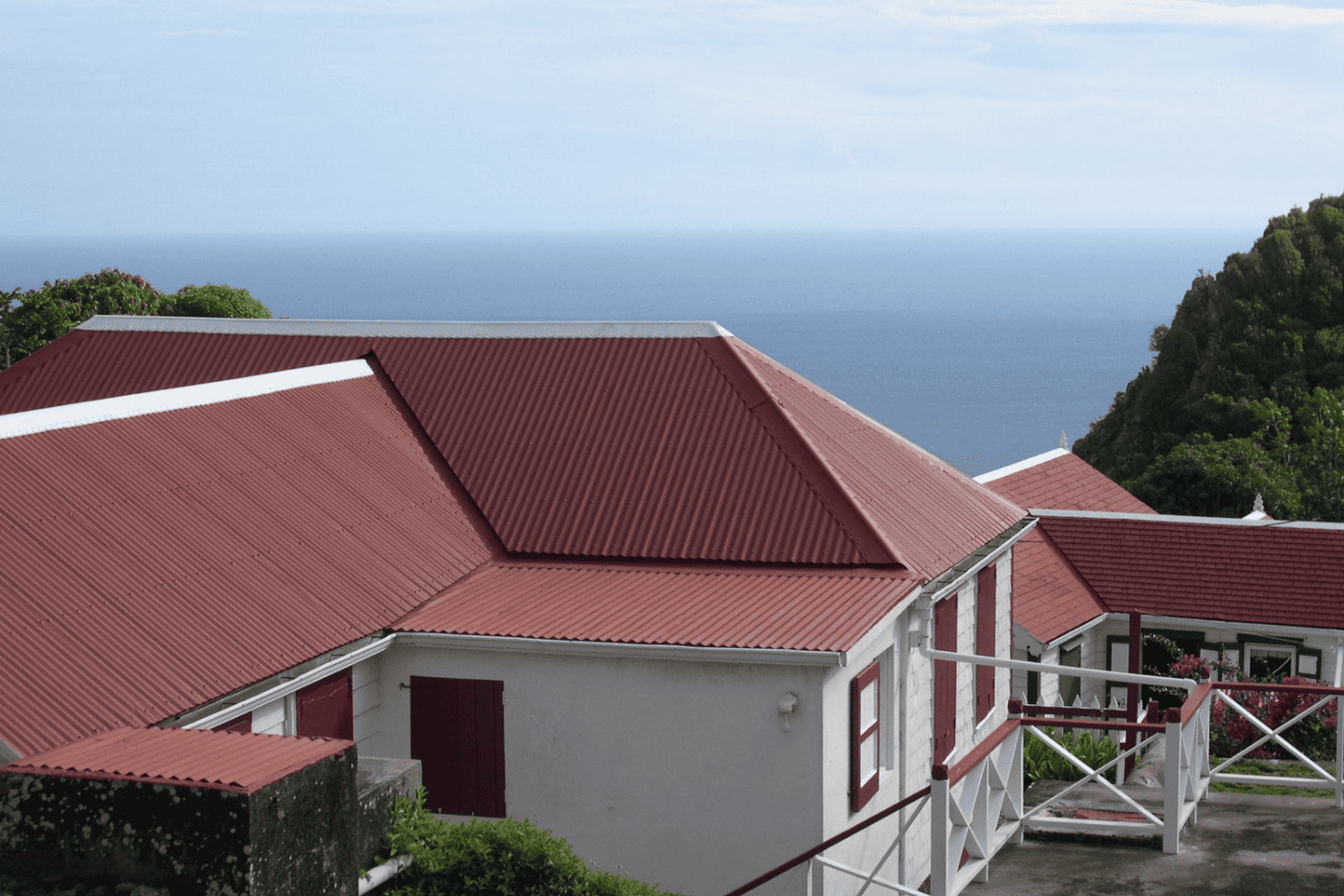 Comparing tin roofing to other metal roofs and their costs.