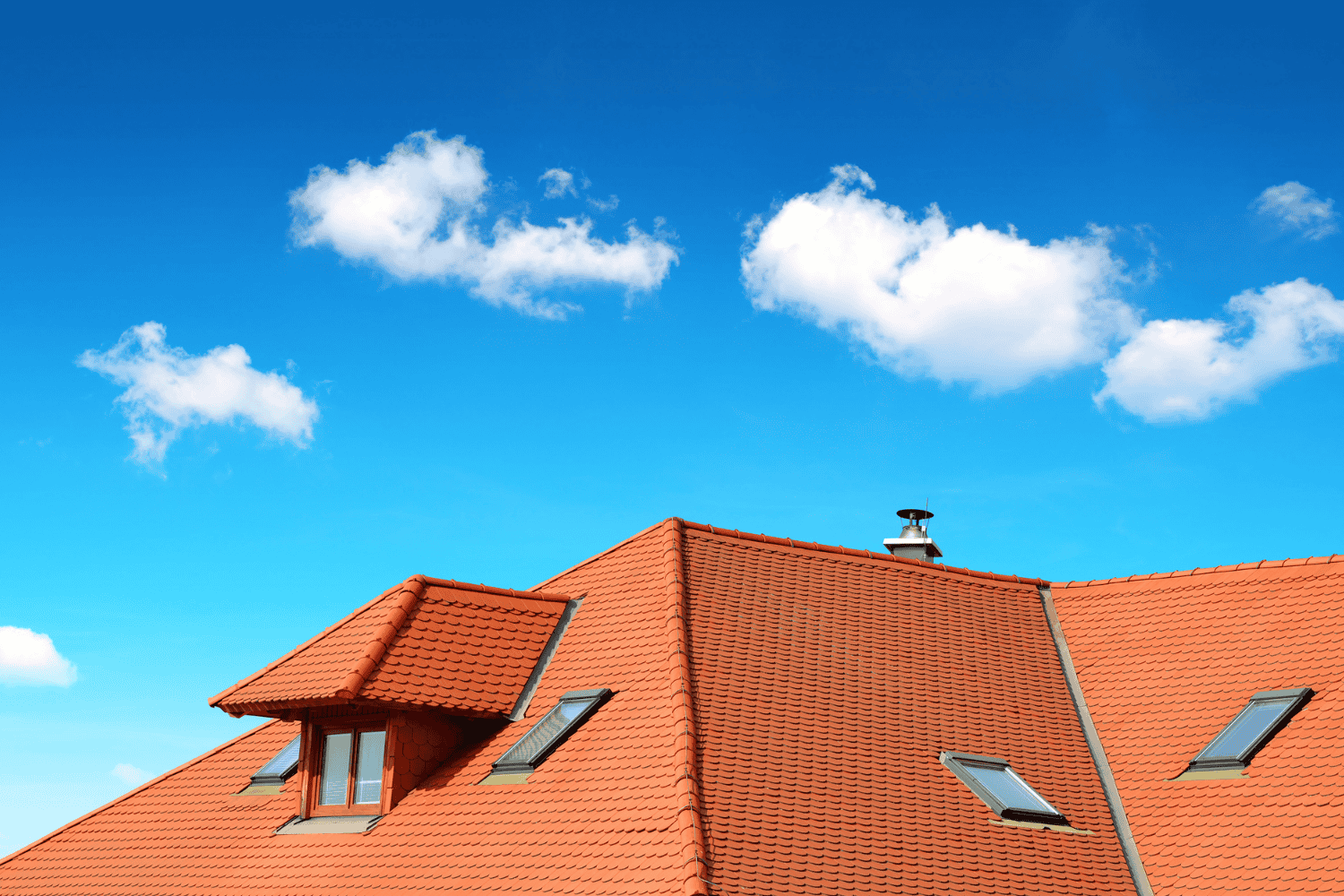 A beautiful home showcasing popular roof shingle colors. A beautiful home showcasing popular roof shingle colors.